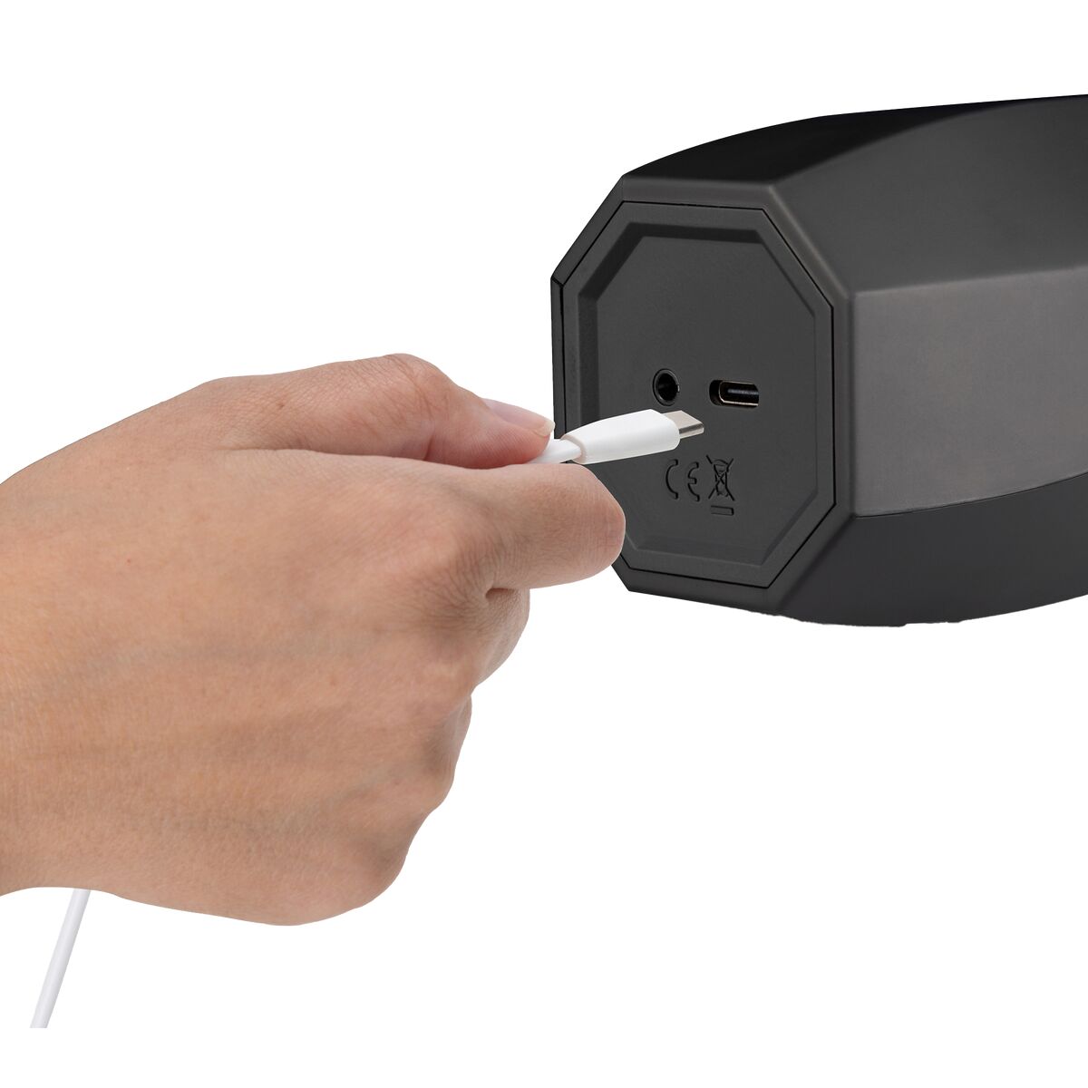 V4H7AD20E51EFE6B691B0E70202430E3444R4901892P7