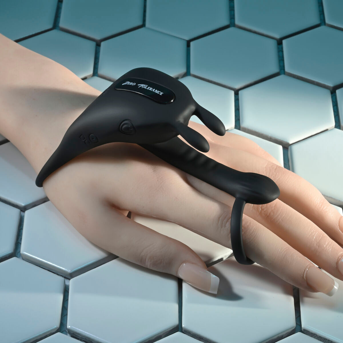 V6H49FB621B495A9CF363DA647A46D68D8DR7068305P9