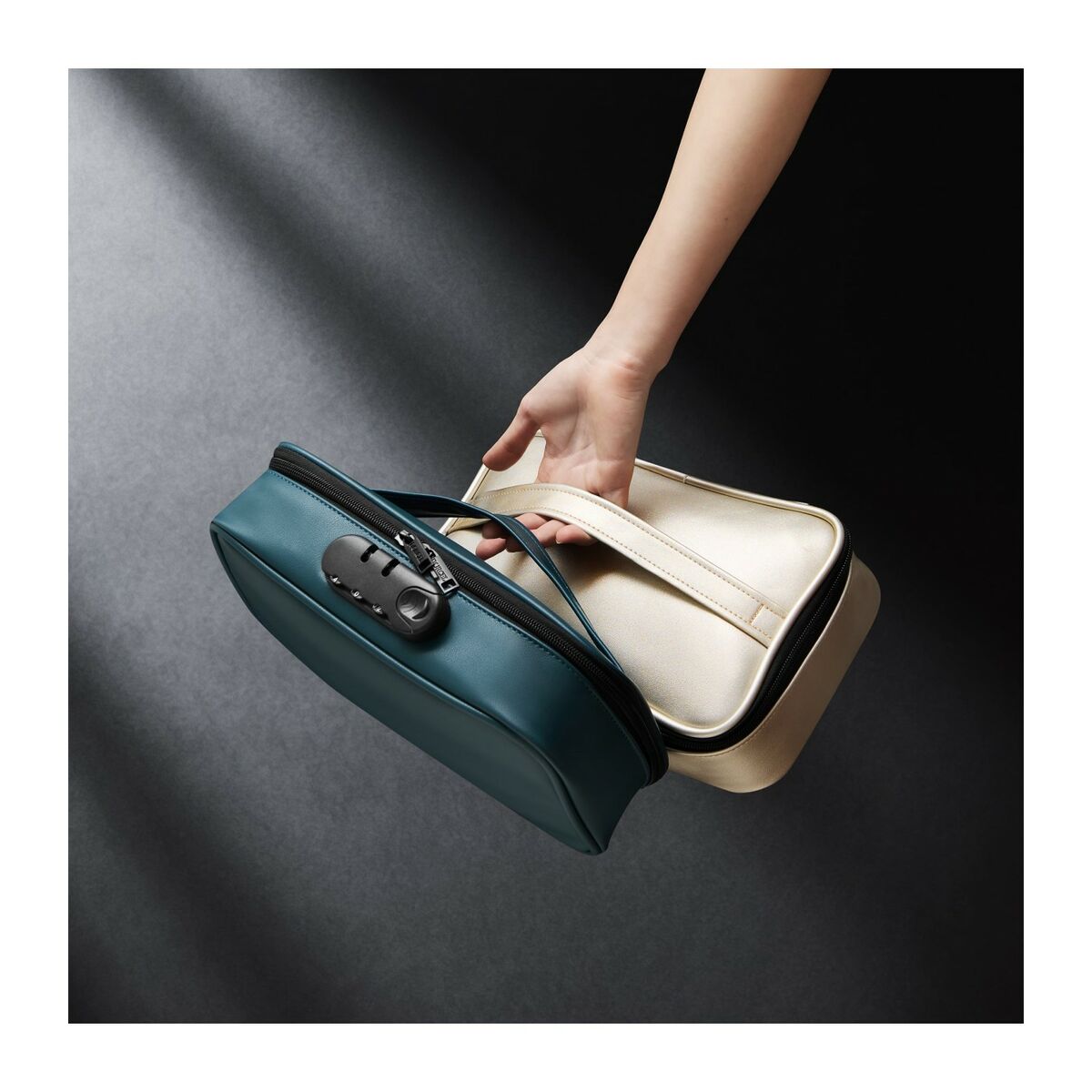 V4H03E04817EFB945474A018967DA1FDD8BR5453141P9